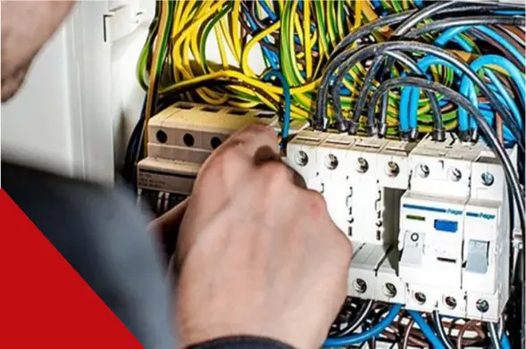 Elettricista specializzato in quadri elettrici a Torino
